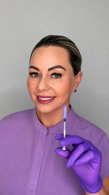 Lydia Mary, semi permanent makeup trainer