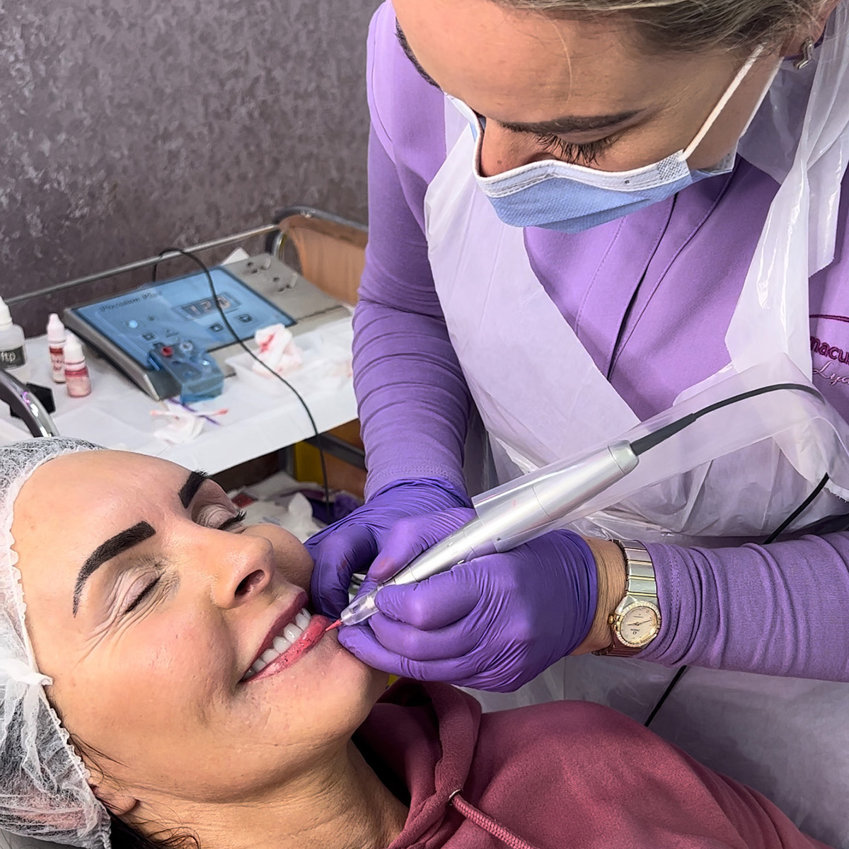 In the Clinic — Immaculate Makeup
