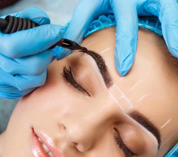 Semi permanent makeup eyebrows